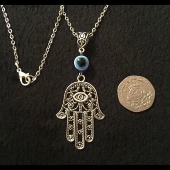 NecklaceβHamsaβEvilEyeZincAlloyΒ 18βCuteβVersatile - Picture 3 of 6